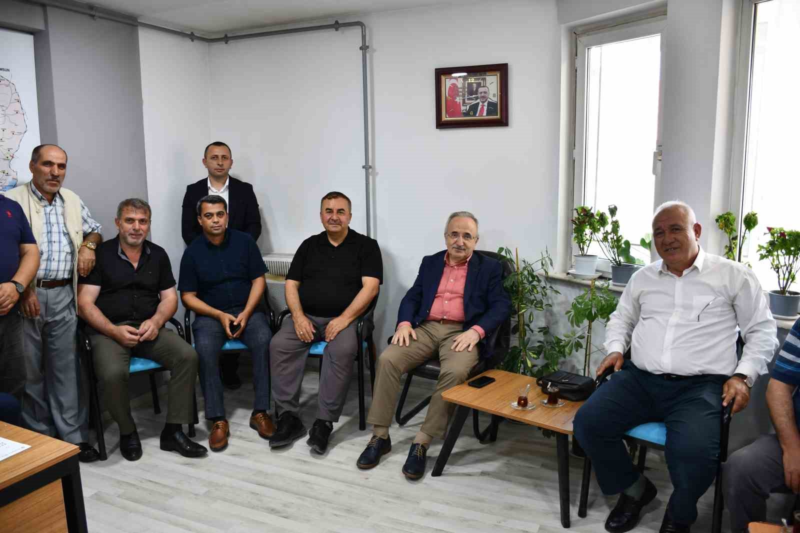 AK Parti Vezirköprü’de yeni ilçe başkanı için temayül süreci başladı
