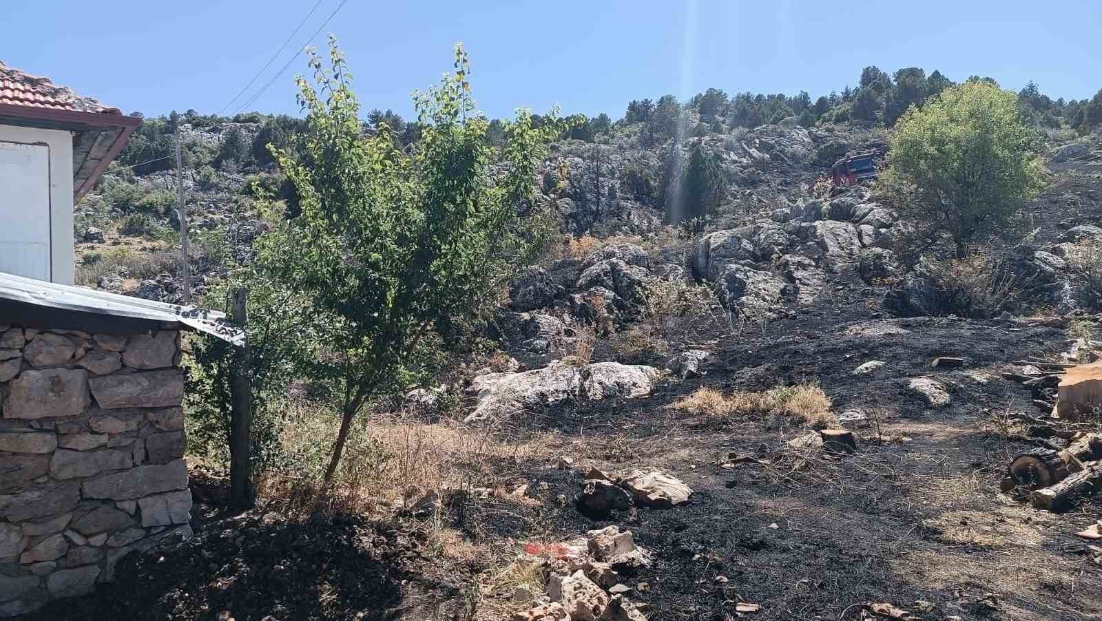 Isparta&rsquo;daki orman yangını kontrol altına alındı
