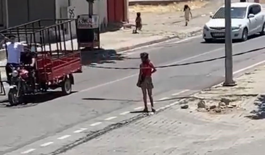 Batman’da uyuşturucu kullanan gençler sokak ortasında baygın halde görüntülendi