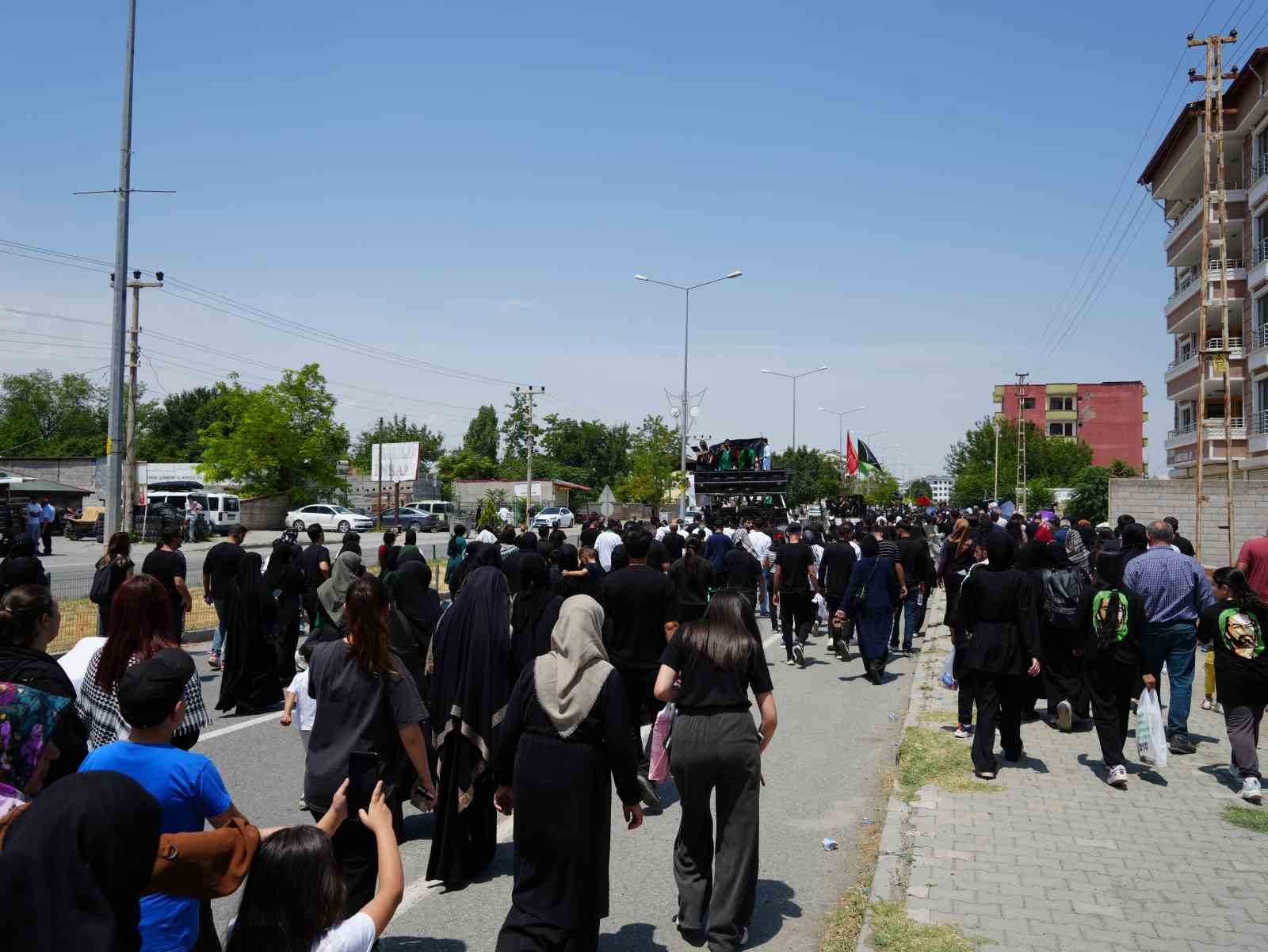 Iğdır’da Kerbela Şehitleri gözyaşlarıyla anıldı