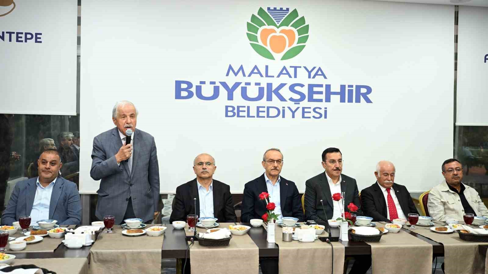 Malatya’da Büyükşehir Belediyesinden Muharrem İftarı