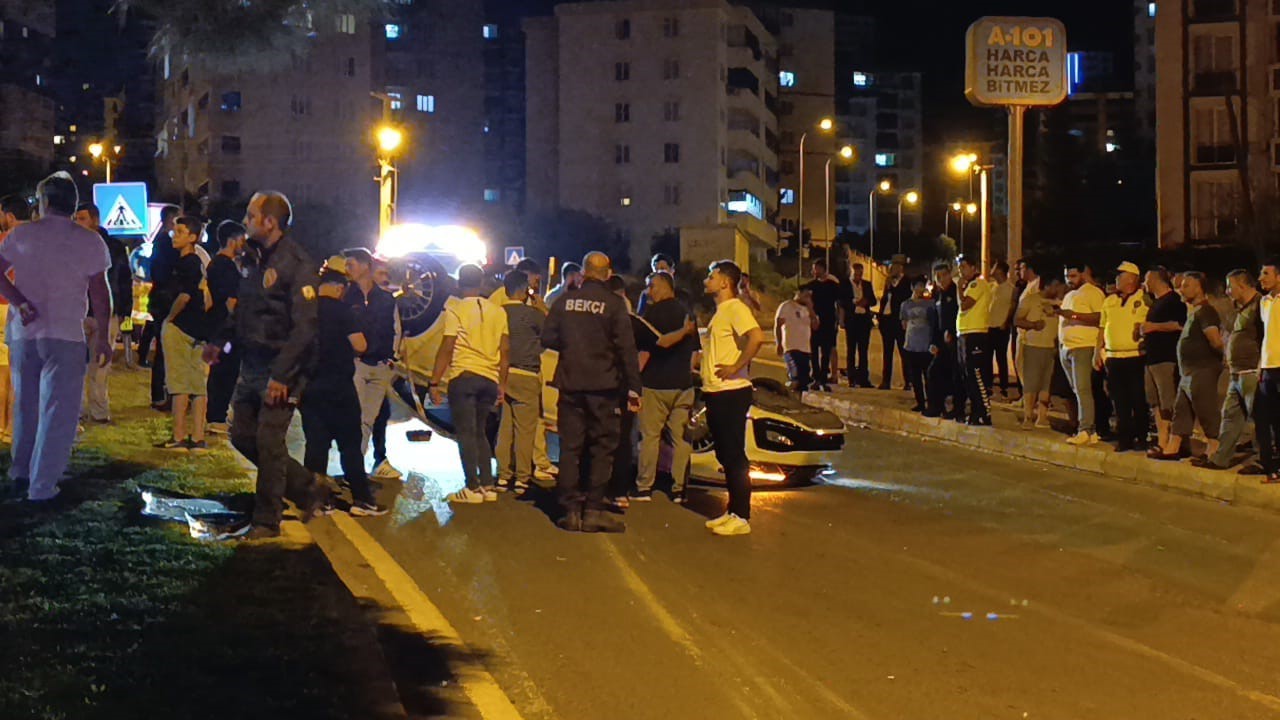 Kahramanmarata hafif ticari arala arpan otomobil takla att: 1 ar yaral
