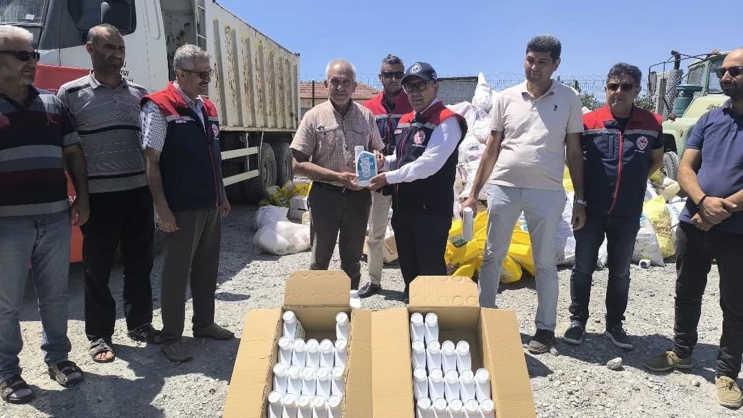 Aydın’da toplanan zirai kimyasal atıklar geleceğe nefes oluyor
