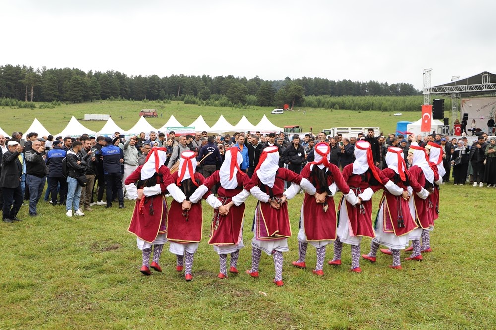 Başkan Demir, Göle Kültür ve Kaşar festivaline katıldı