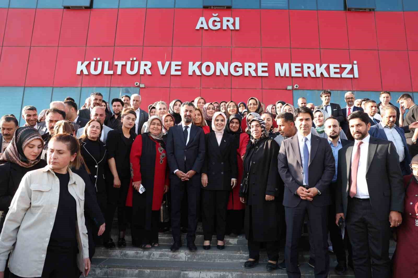Bakan Göktaş: "Kimseyi geride bırakmayan bir toplum için çalışıyoruz"
