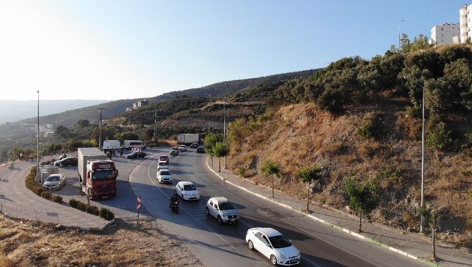Gemlik-Kumla karayolunda yoğun trafik
