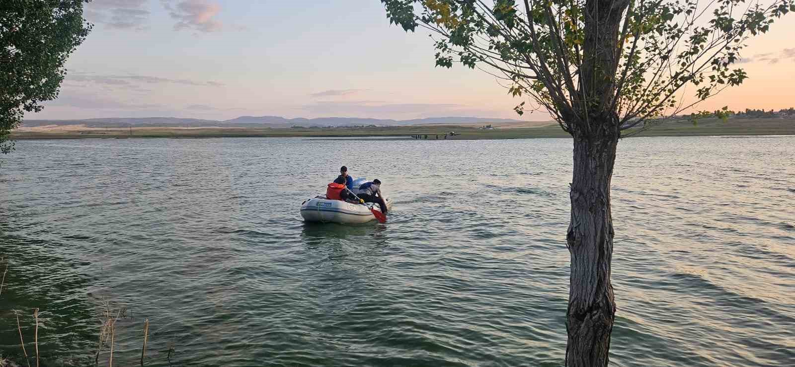 Serinlemek için girdiği barajda kaybolan şahıs için arama çalışması başladı
