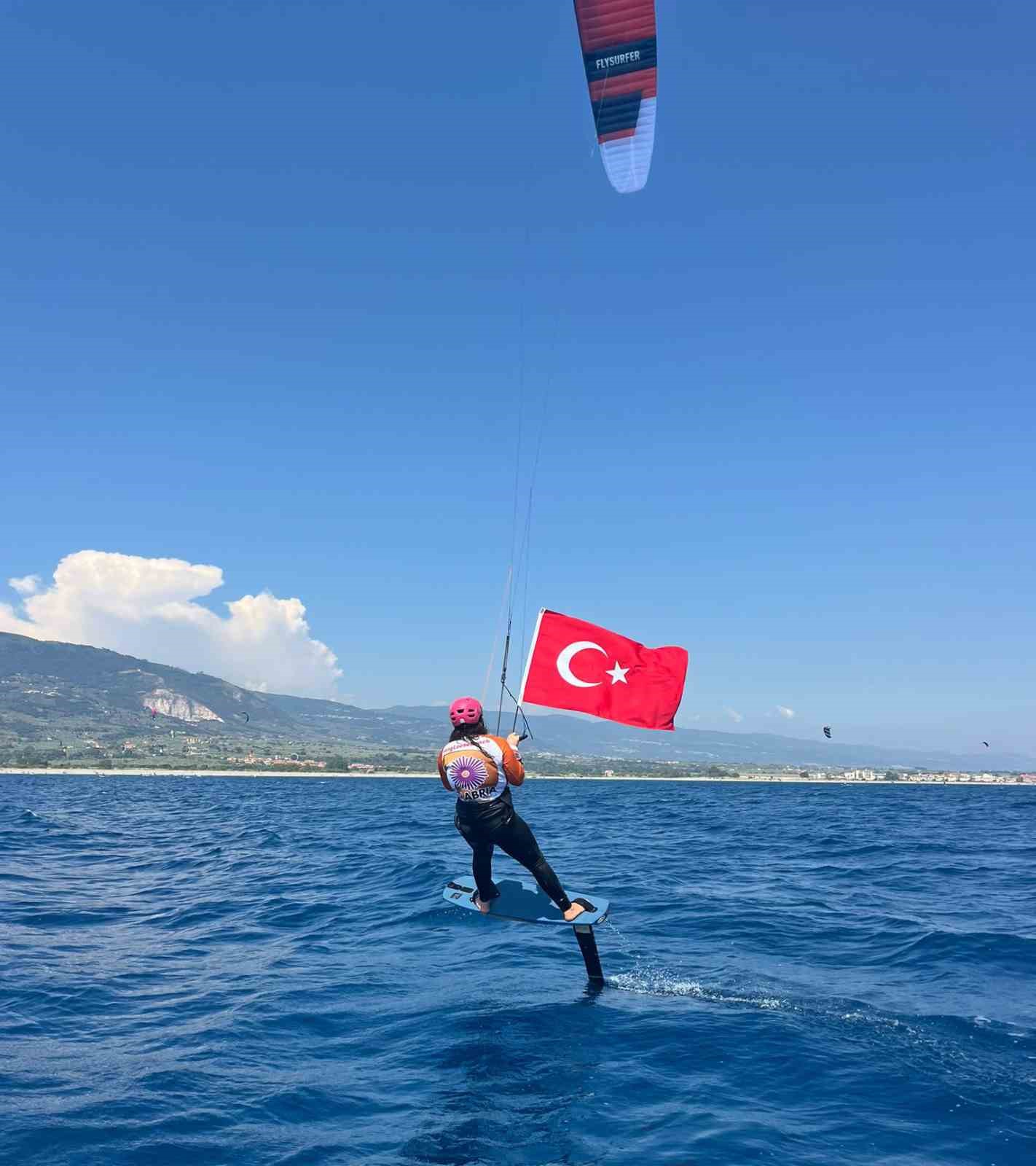 Derin Atakan, Avrupa Gençler şampiyonu
