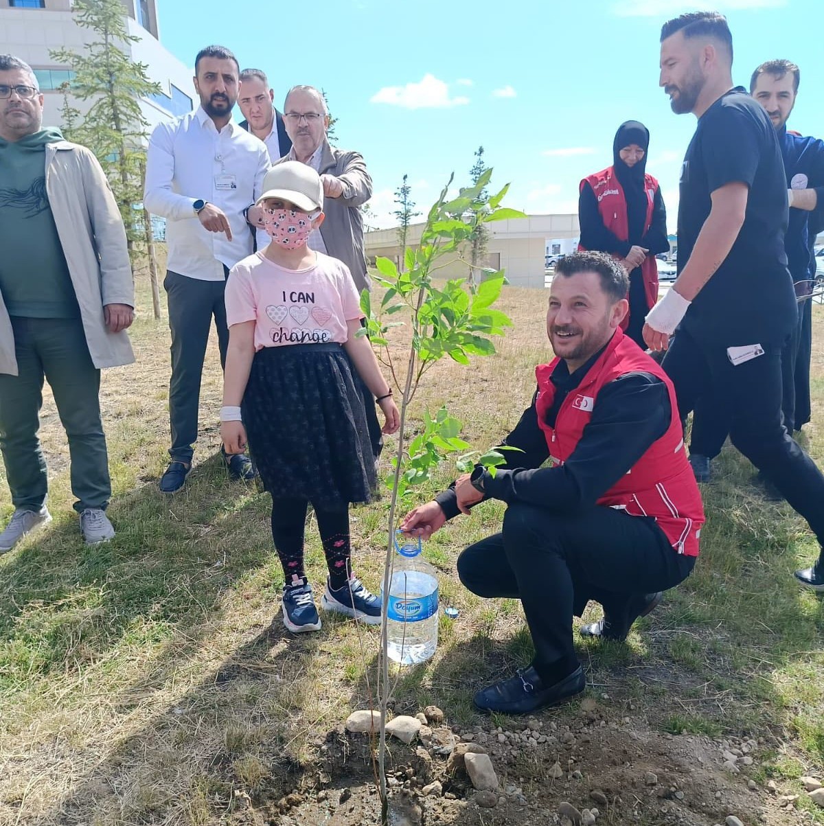 Tuana’nın fidan hayali gerçek oldu
