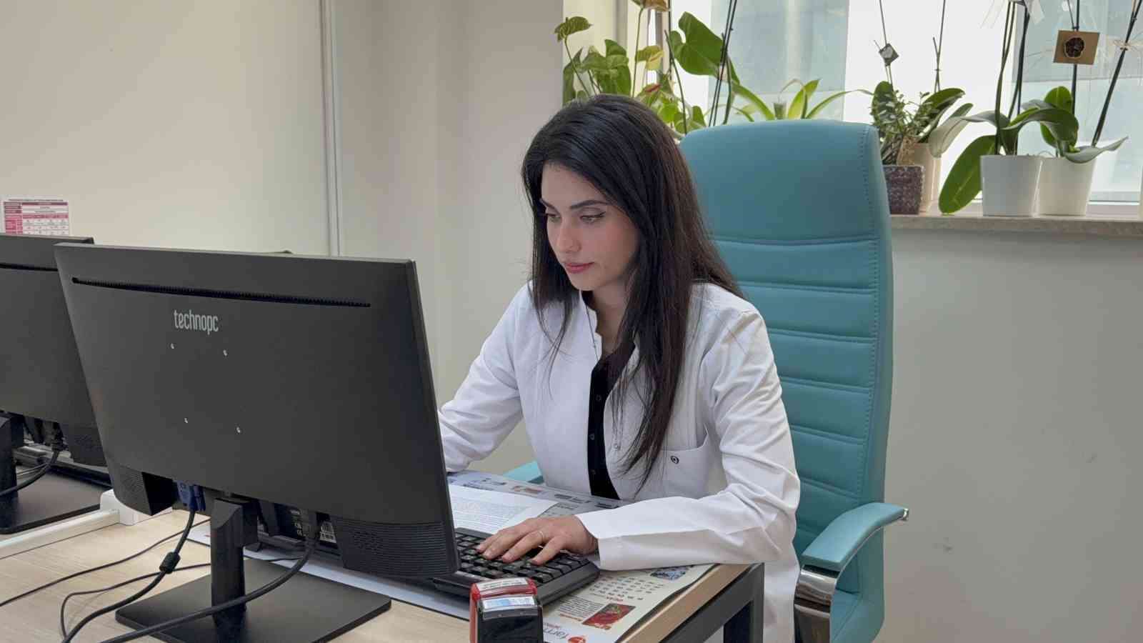 Yaz aylarında kalın giyinmek "pişik" riskini artırıyor