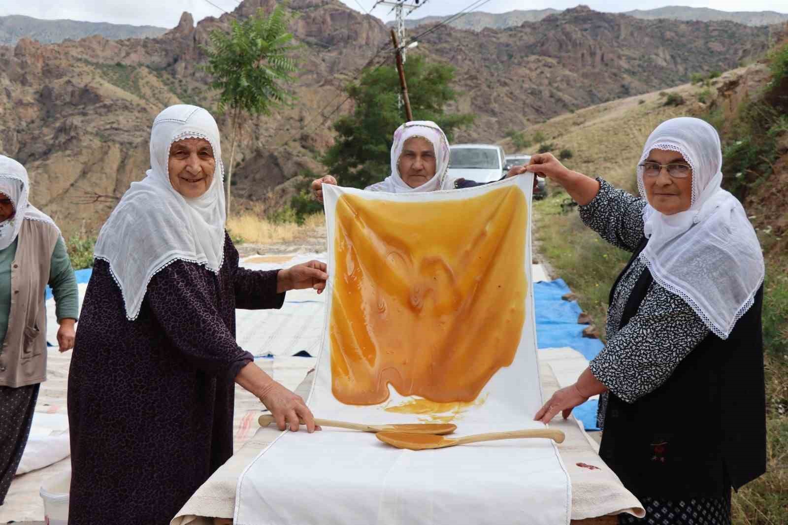 Pekmez ocakları bu kez pestil için yandı