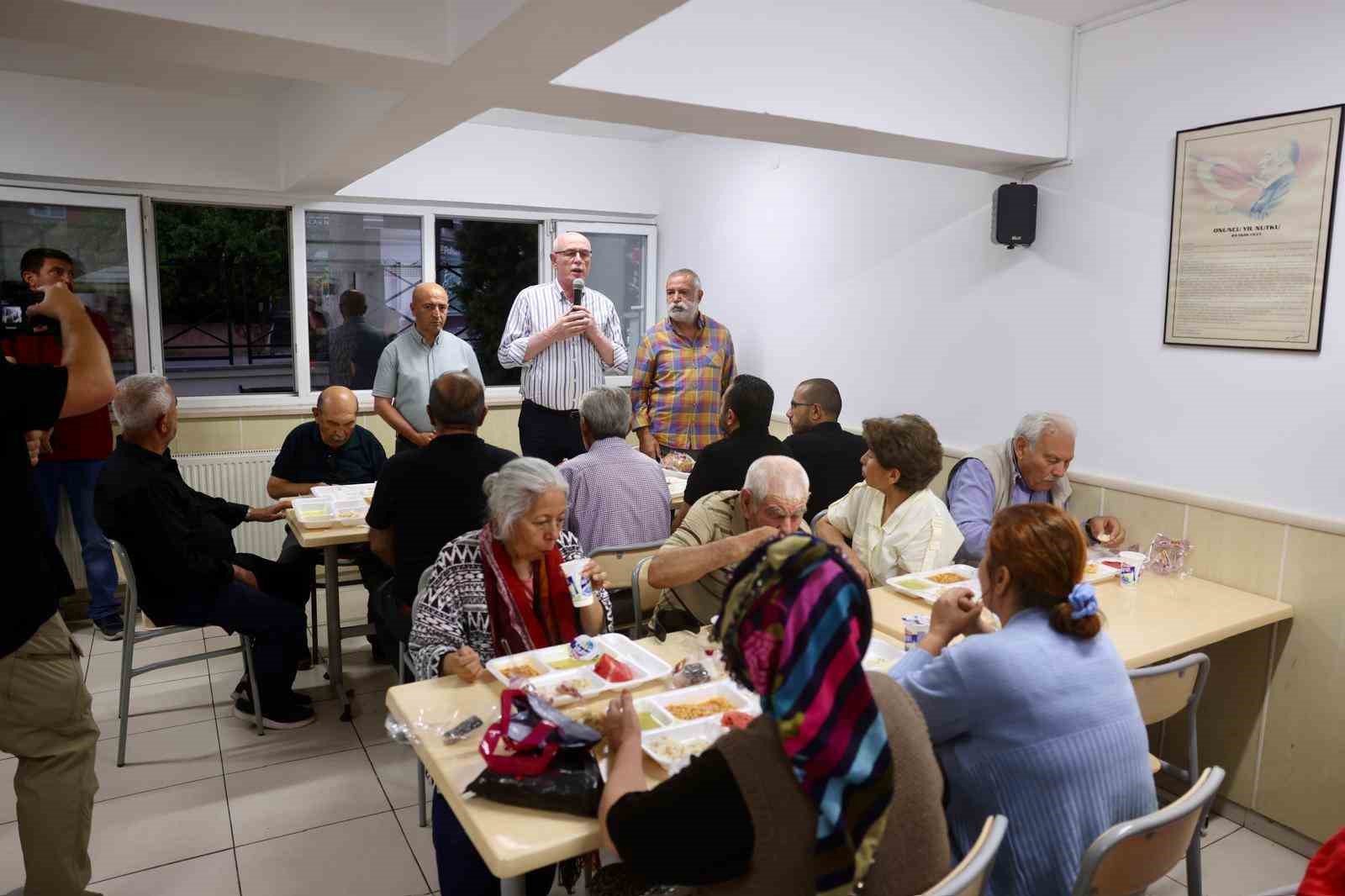 Başkan Kurt Muharrem iftarında konuştu: "Birlikte yaşamanın zenginliğini yaşıyoruz"
