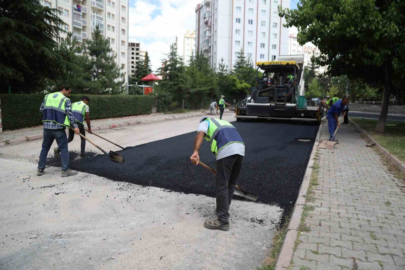 Melikgazi’den İldem’in ulaşımını rahatlatacak asfalt çalışması