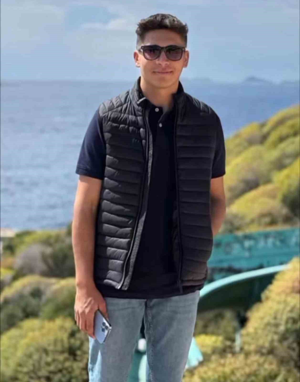 Alanya’da balkondan düşen genç hayatını kaybetti