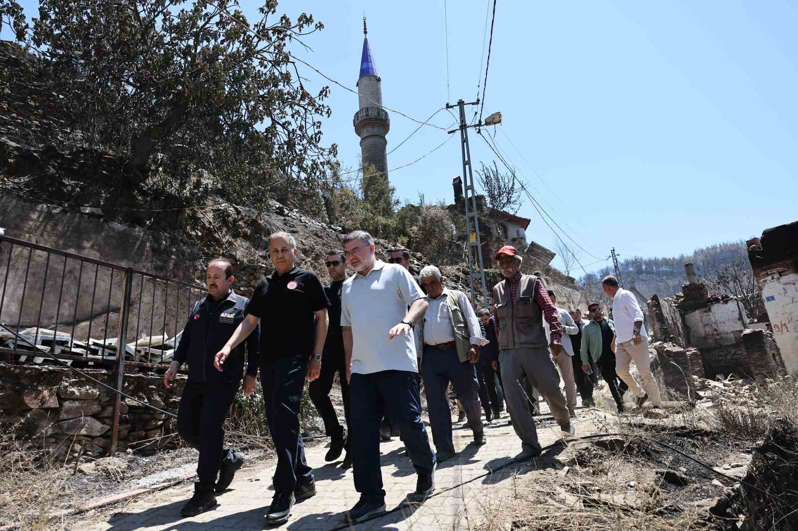 AK Parti’li Saygılı: "Cumhurbaşkanımız İzmir’i anbean takip ediyor, kimse mağdur edilmeyecek"

