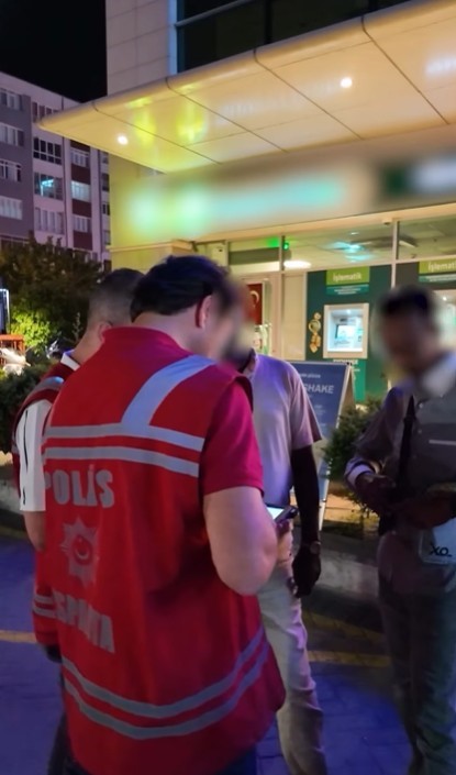 Isparta&rsquo;da huzur uygulamasında binlerce şahıs kontrol edildi, 43 s&uuml;r&uuml;c&uuml;ye cezai işlem uygulandı
