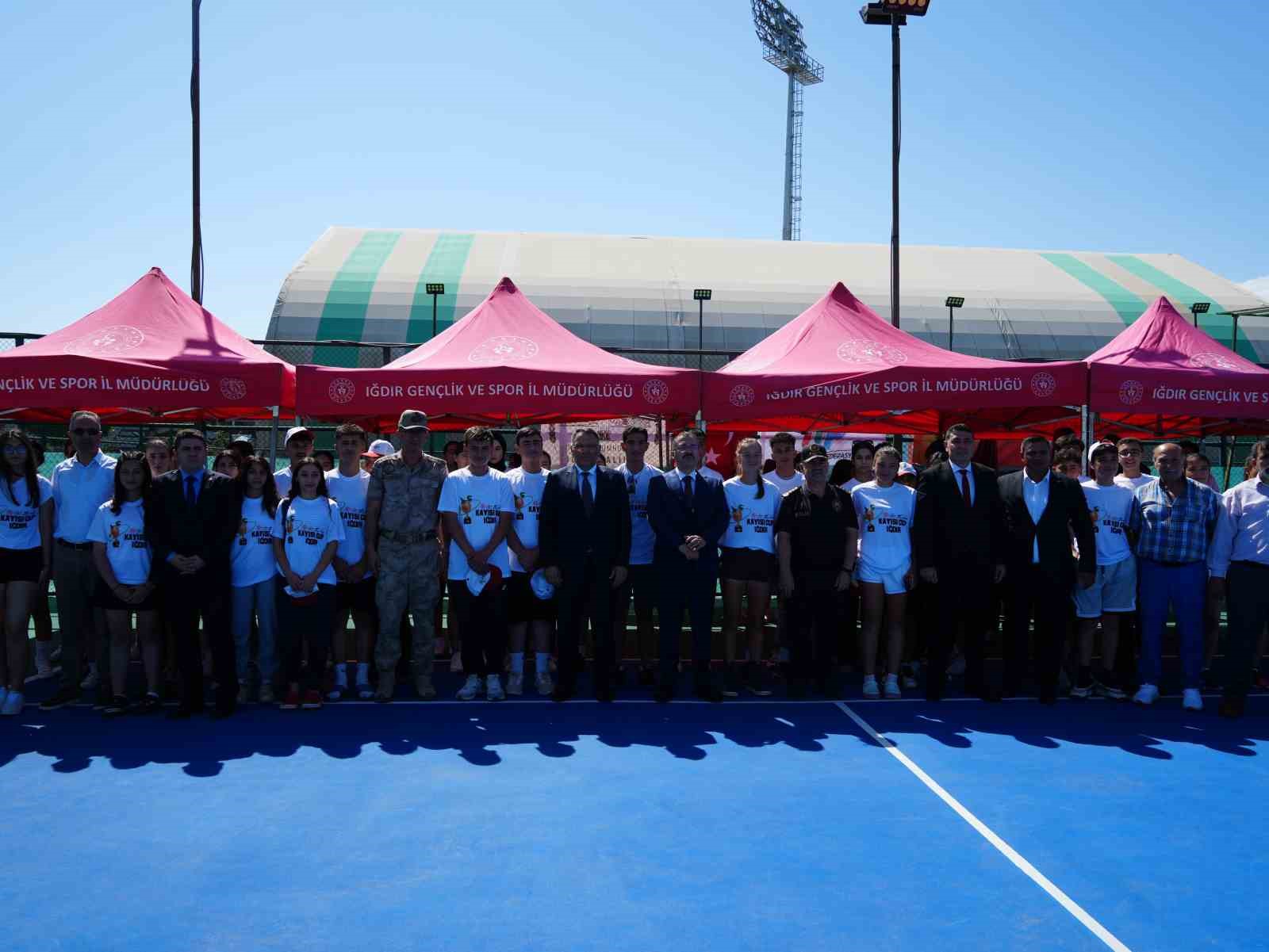 Iğdır’da 5. Kayısı Cup Tenis Turnuvası heyecanı başladı