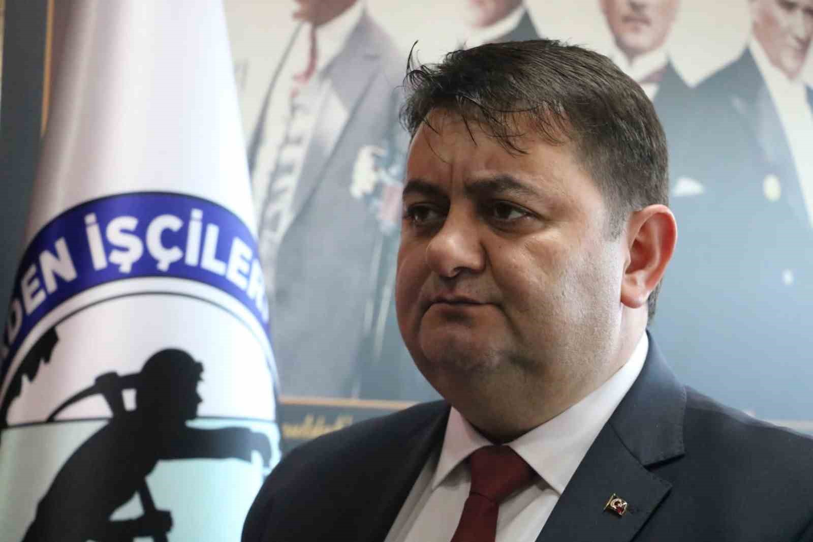 Metan gazından şehit d&uuml;şen askerleri mağaradan TTK tahlisiye ekibi &ccedil;ıkarttı
