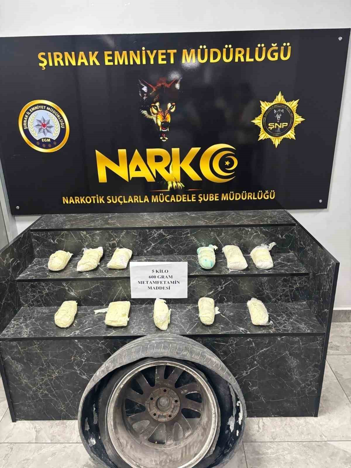 Şırnak&rsquo;ta asayiş, narkotik ve ka&ccedil;ak&ccedil;ılık operasyonlarında 3 tutuklama
