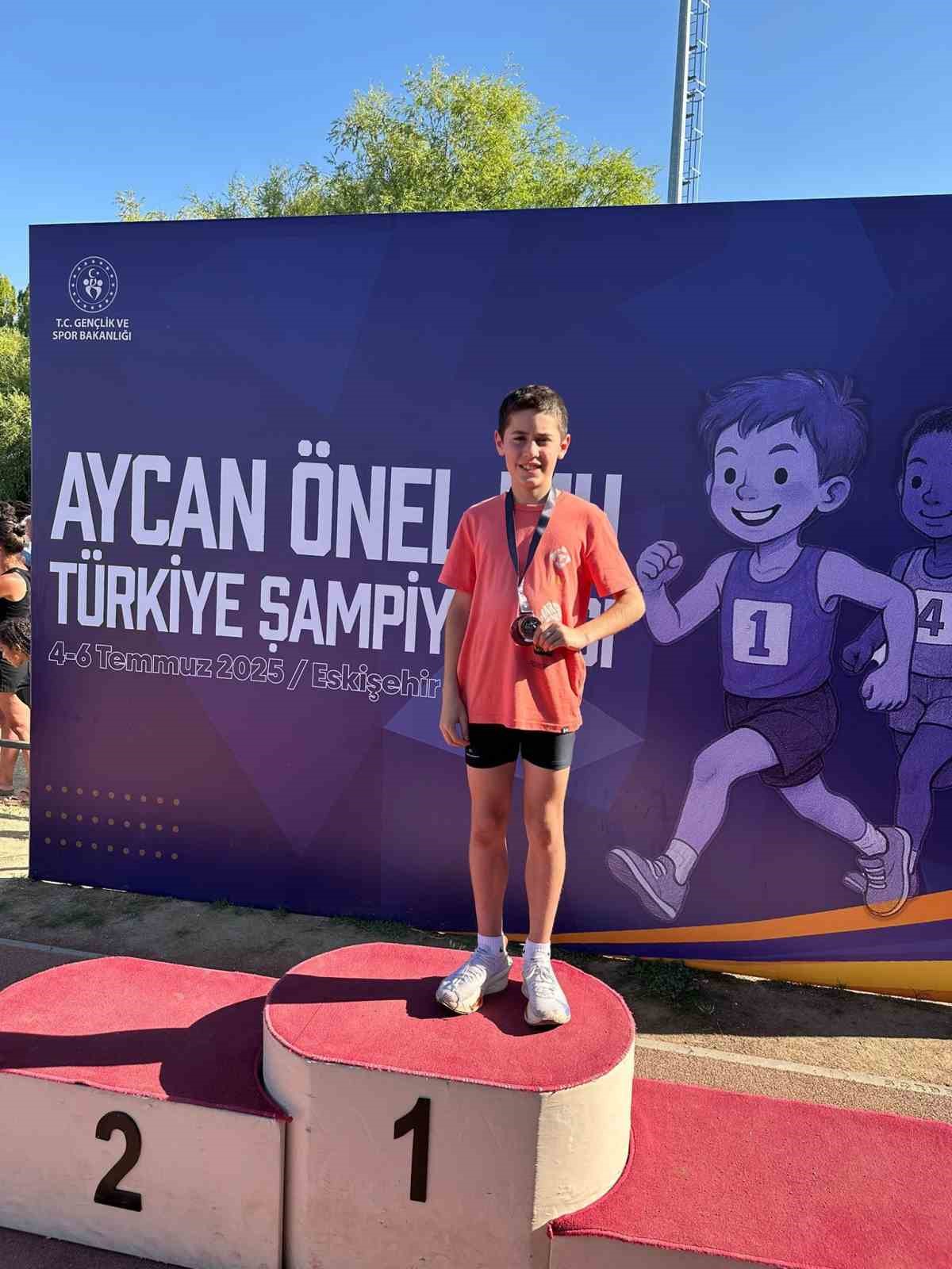 Sakarya B&uuml;y&uuml;kşehir sporcuları başarılarına devam ediyor
