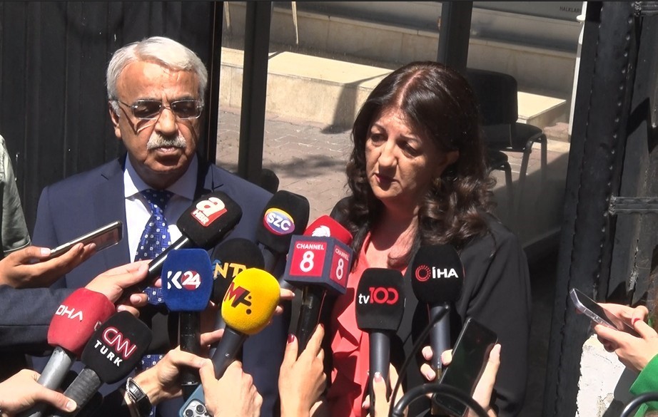 İmralı heyeti, Cumhurbaşkanı Erdoğan ile görüşme öncesinde açıklamalarda bulundu