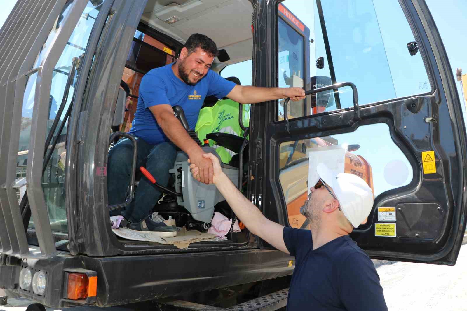 B&uuml;y&uuml;kşehir&rsquo;in S&ouml;ke&rsquo;de yol &ccedil;alışması devam ediyor
