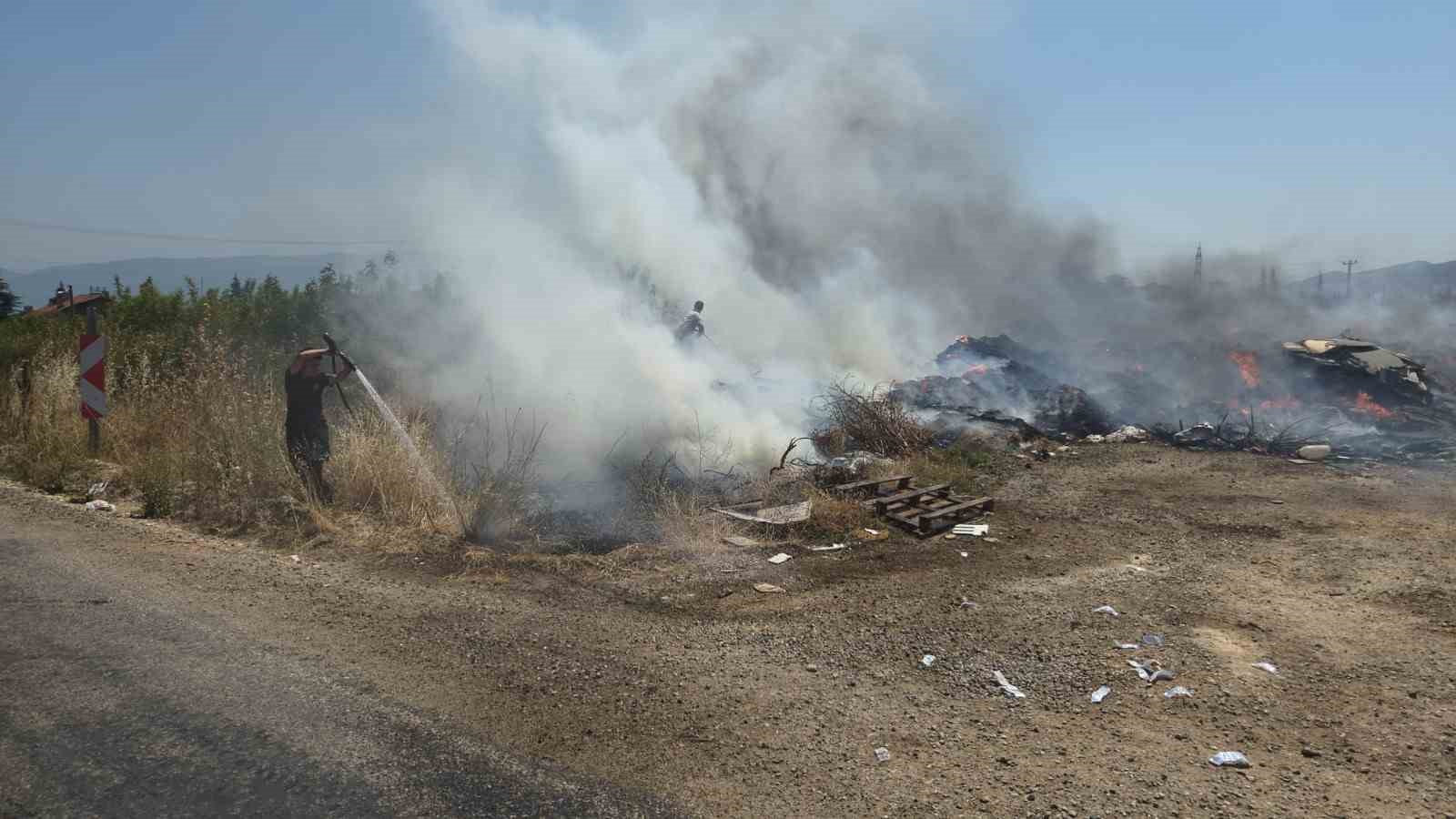 Orhangazi’de otluk alandaki yangın büyümeden söndürüldü