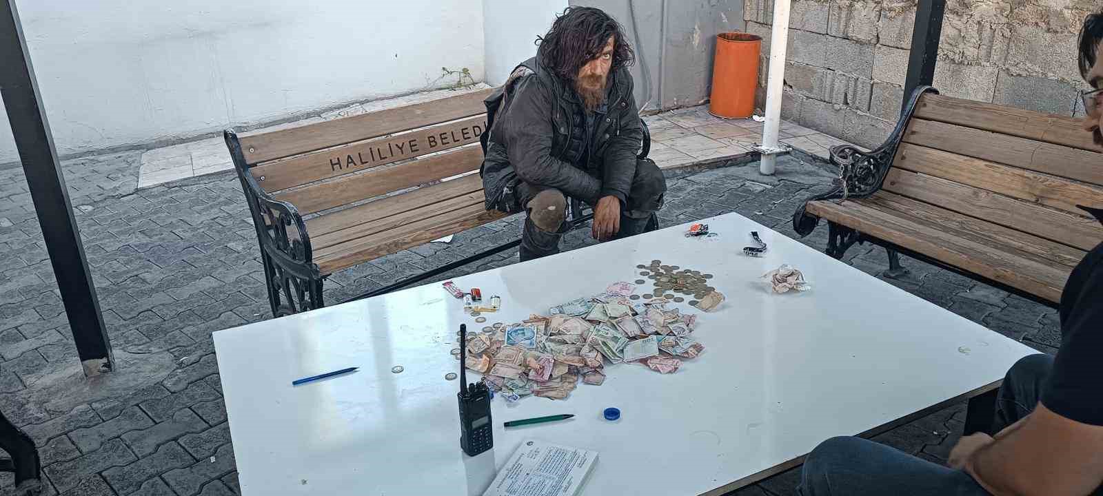 Üzerinden 20 bin lira çıkan dilenci sınır dışı edildi