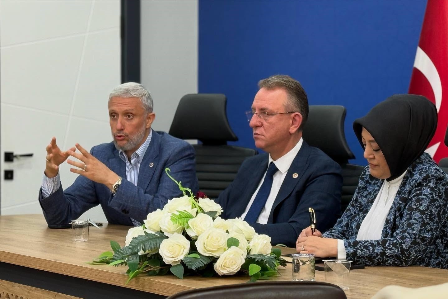 AK Partili Biçer: "Türkiye Yüzyılı hedeflerimiz doğrultusunda durmadan, yorulmadan çalışmalarımıza devam edeceğiz"