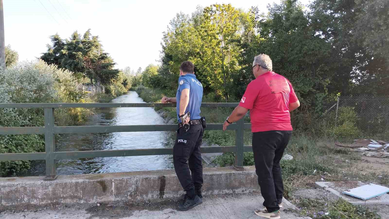 Bafra’da sulama kanalına düşen şahıs vatandaşlar tarafından kurtarıldı
