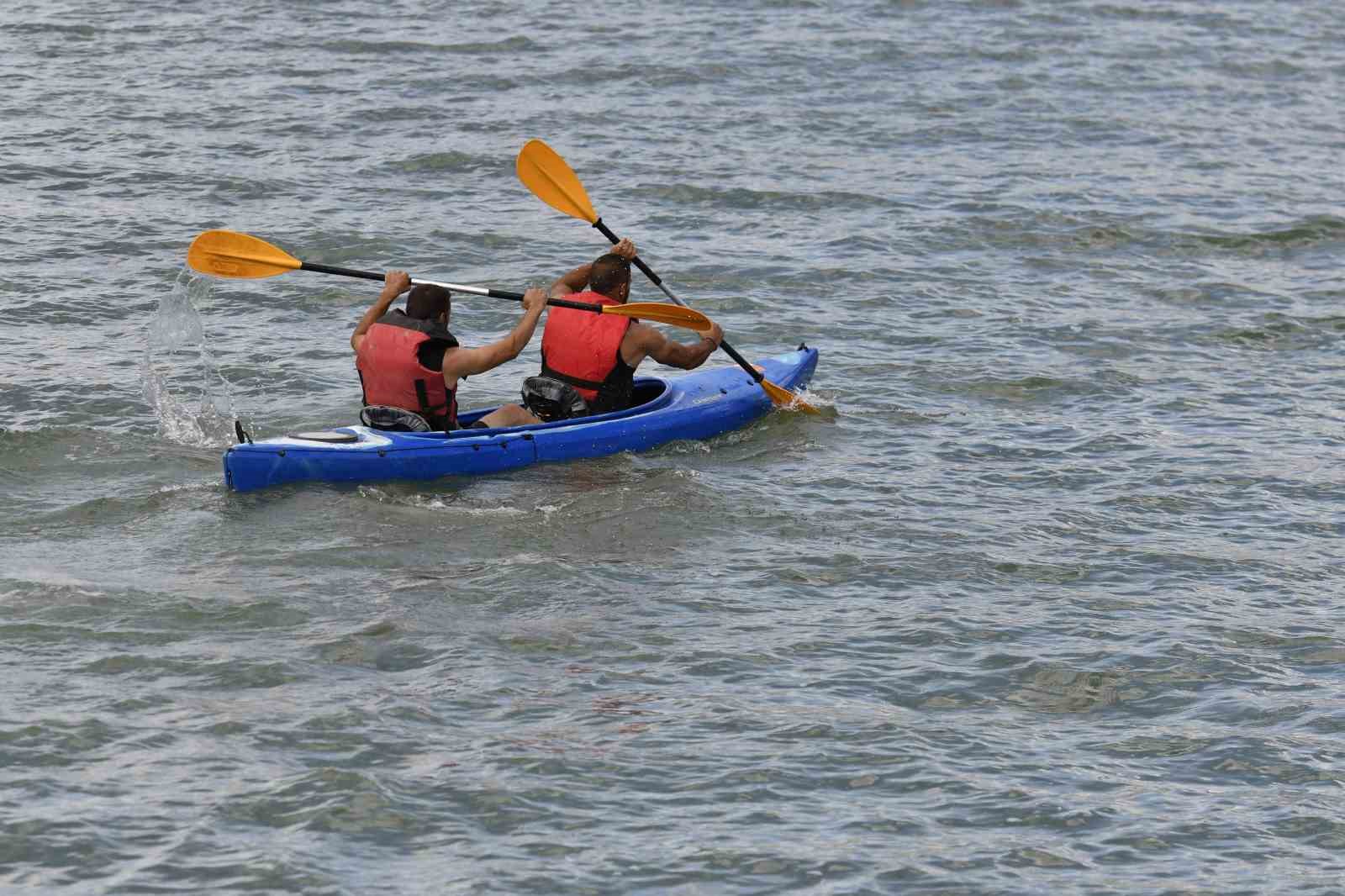 Kano yarışlarında EBYÜ 100 puanla birinci
