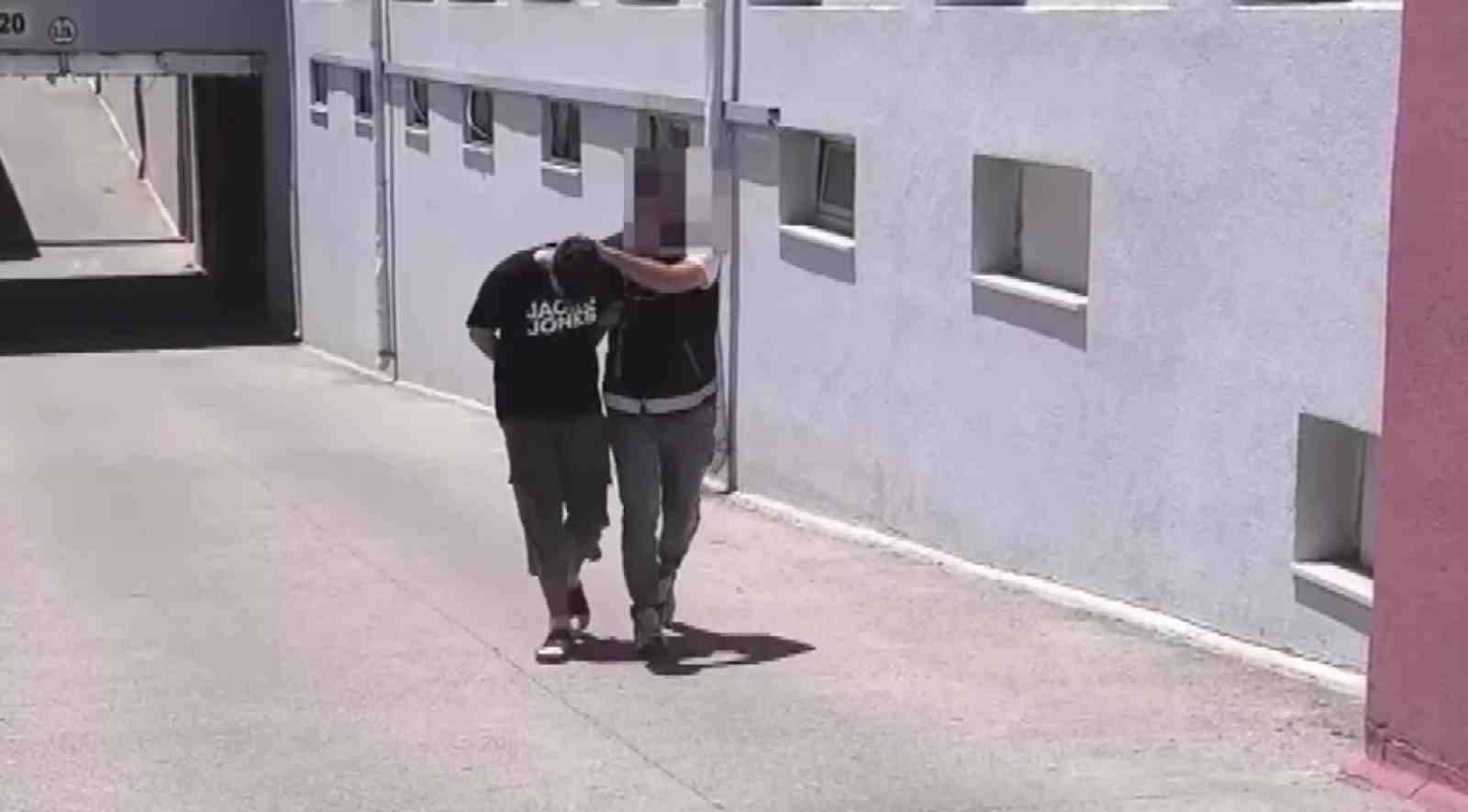 Adana’da firari torbacılara operasyon: 19 hükümlü yakalanıp cezaevine gönderildi