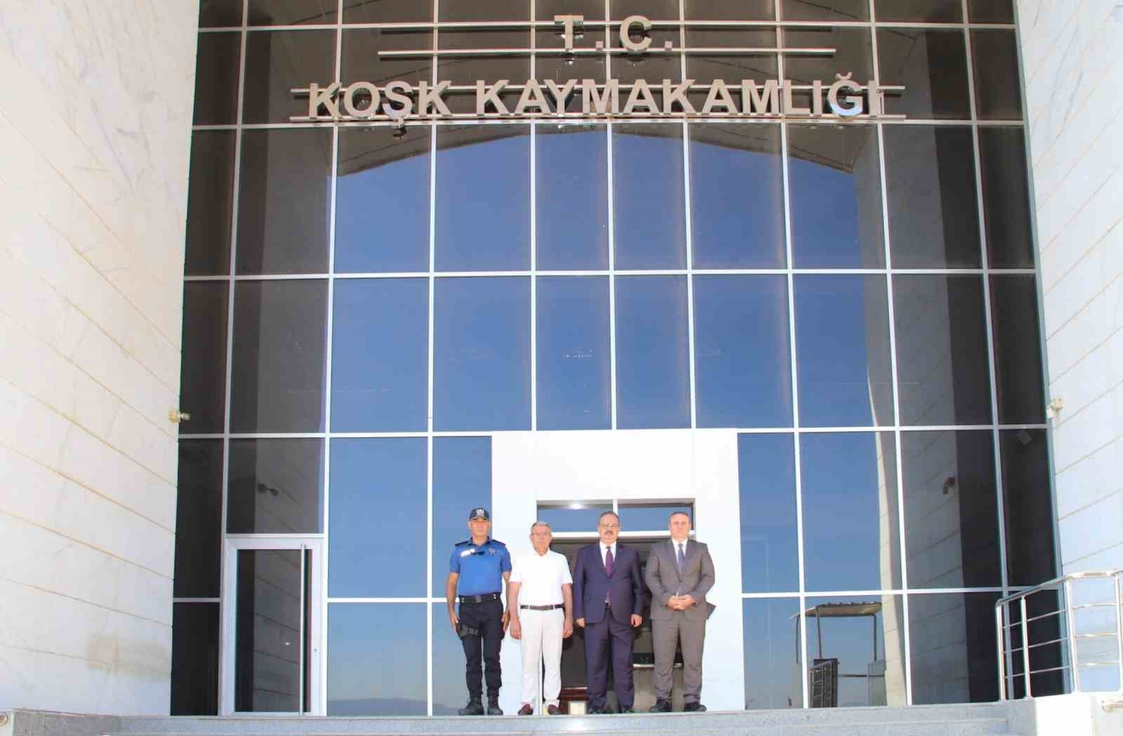 Vali Canbolat, Köşk Kaymakamı Taş ile bir araya geldi
