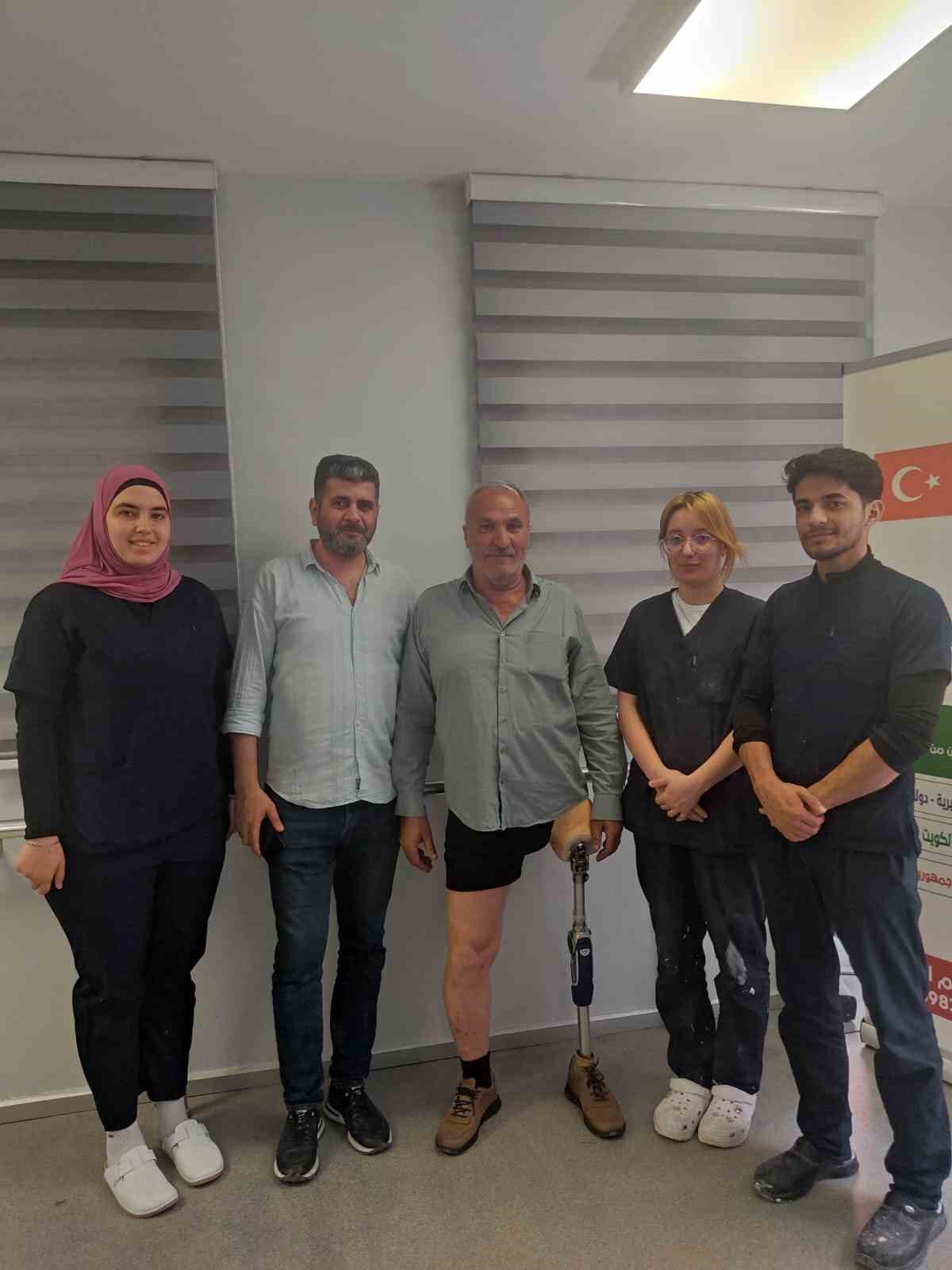 45 yıllık hayali ’protez bacağa’ kavuştu: "Gözüm yüzde 5 görüyor ama artık ayağım var"
