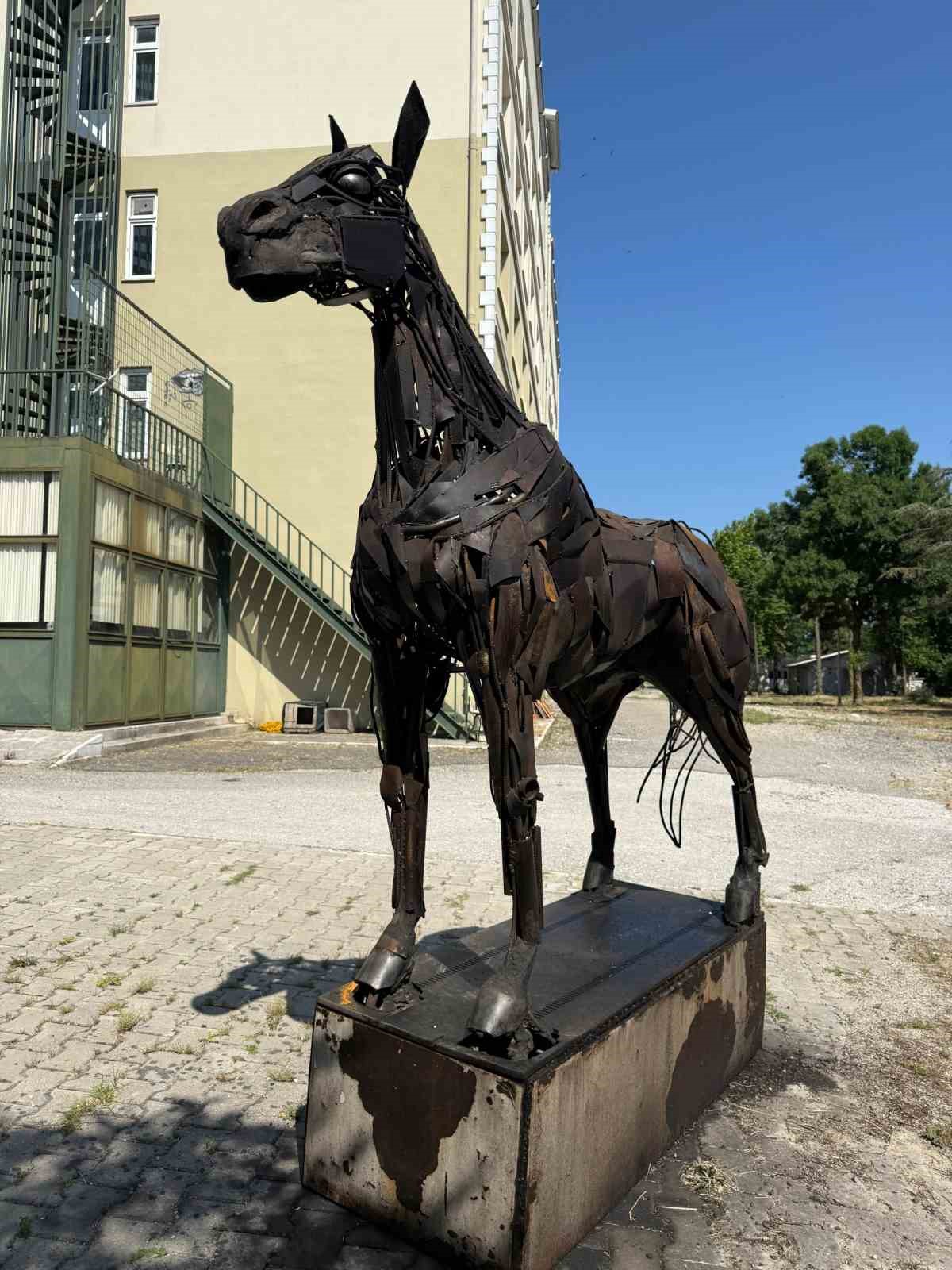 Atık metaller Ahal Teke oldu