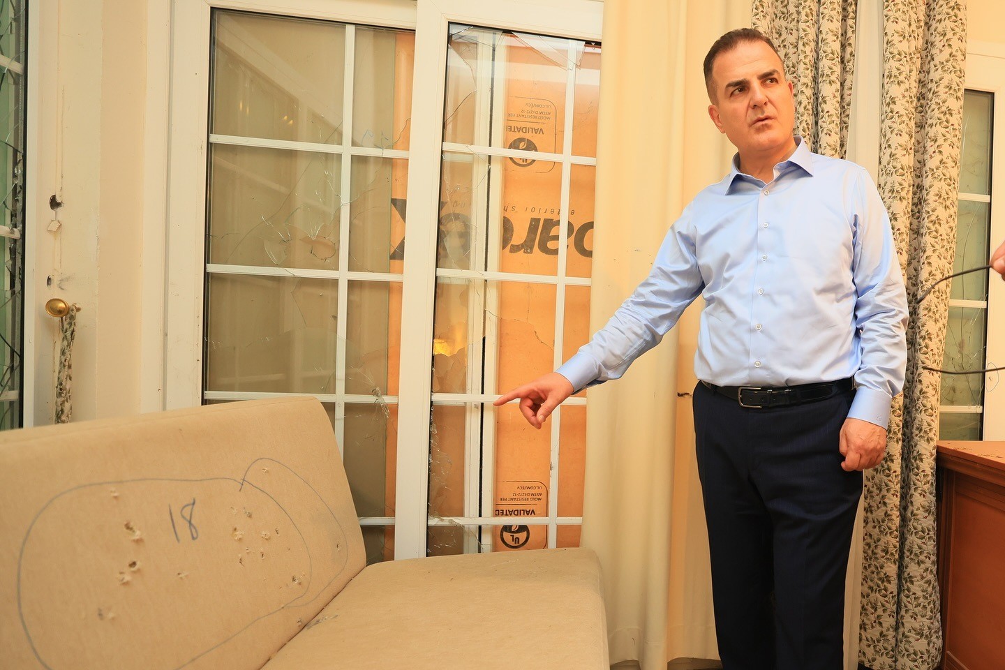 Vali Akbıyık, 15 Temmuz direnişinin sembol noktasında incelemelerde bulundu
