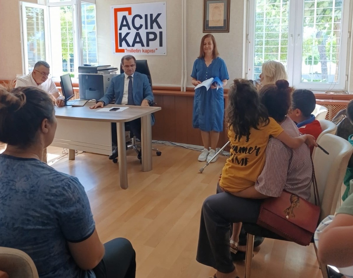 Salihli Kaymakamı Güldoğan, Açık Kapı’da talepleri bizzat dinledi