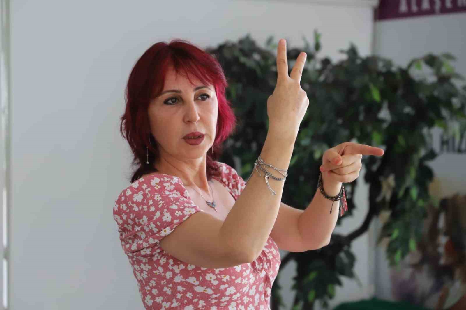 Kamu personeline işaret dili eğitimi