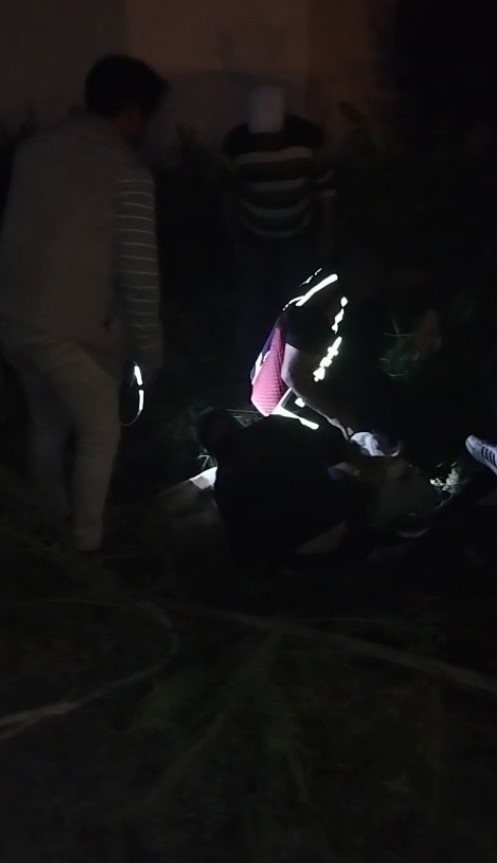 Kars&rsquo;ta &ccedil;ukura d&uuml;şen b&uuml;y&uuml;kbaş hayvan kurtarıldı
