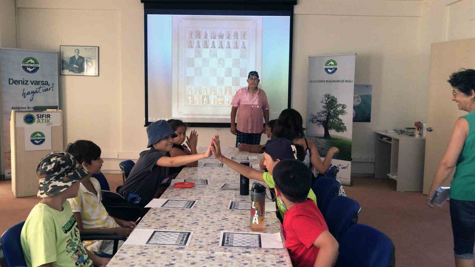 Denizlerin korunması i&ccedil;in 110 bin kişiye eğitim verildi
