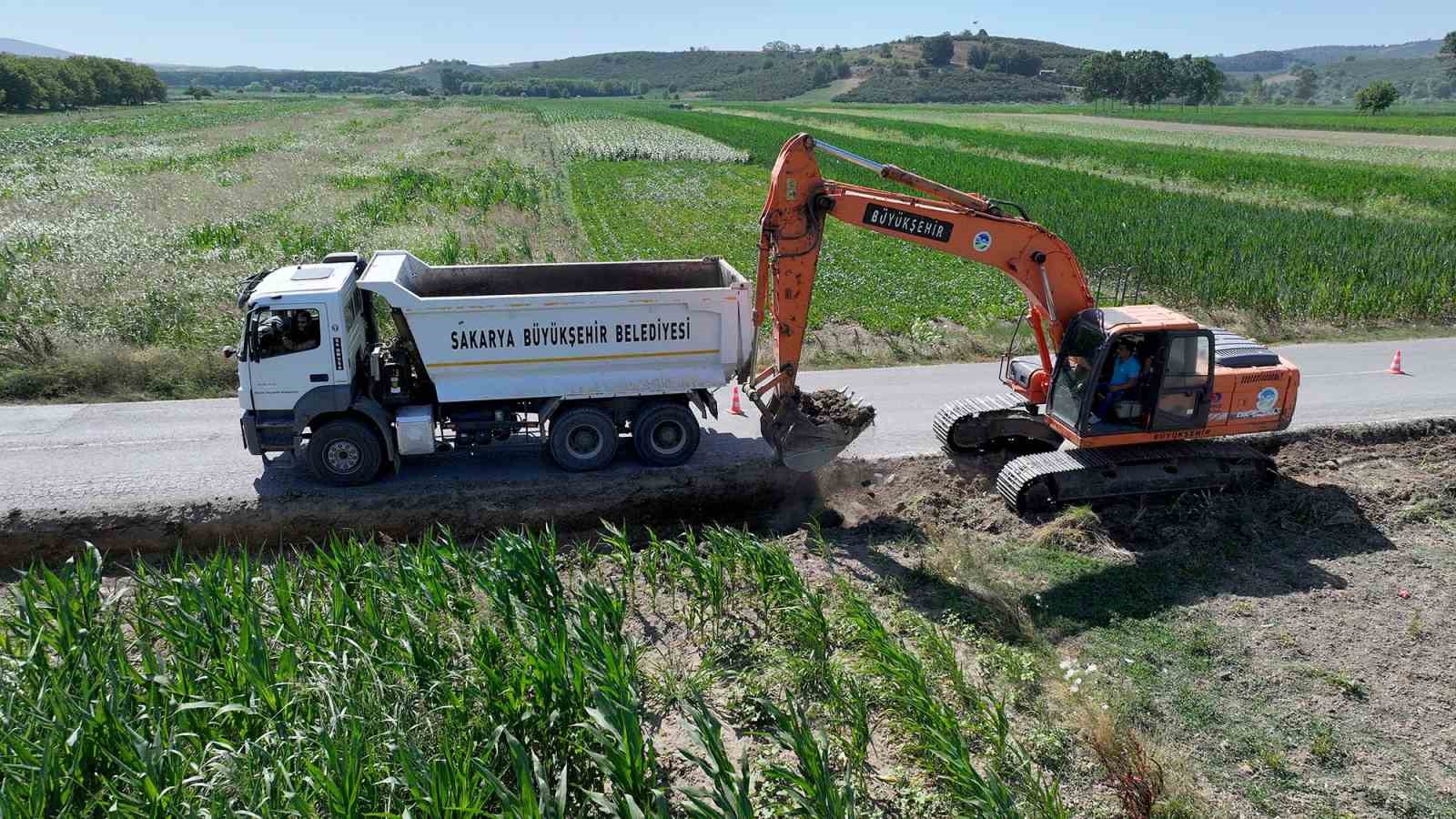 Ferizli&rsquo;de 9 kilometrelik yol sil baştan yenileniyor
