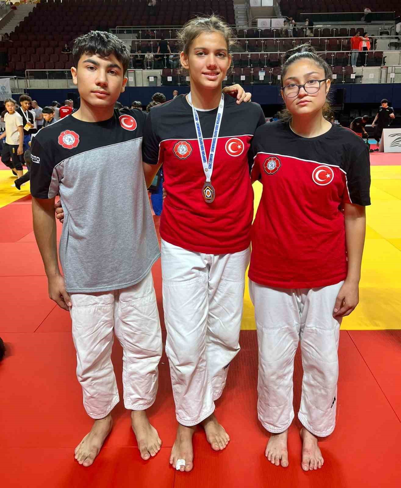 Salihli’nin gururu Hira Kılkış, Yıldızlar Avrupa Judo Kupası’nda şampiyon oldu
