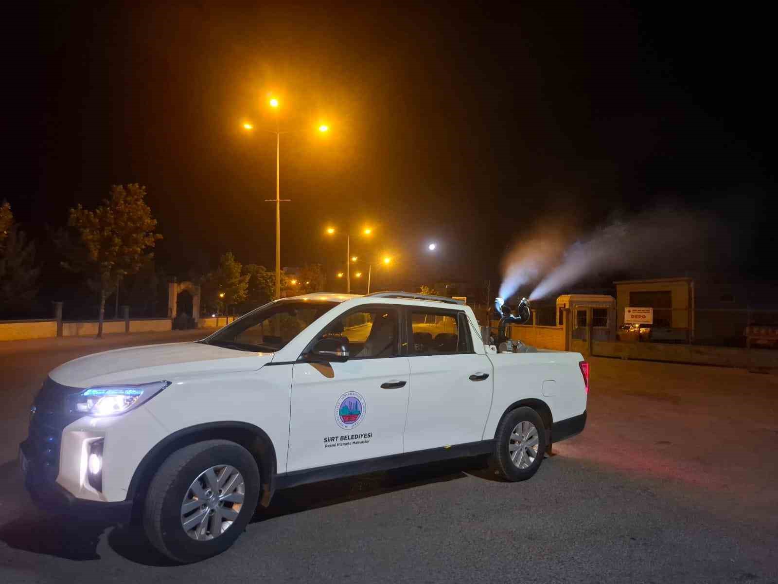 Siirt’te temizlik ve ilaçlama çalışmaları sürüyor