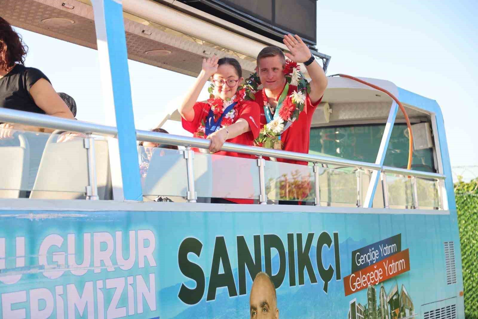 Canikli &ouml;zel sporculardan Avrupa&rsquo;da tarihi zafer
