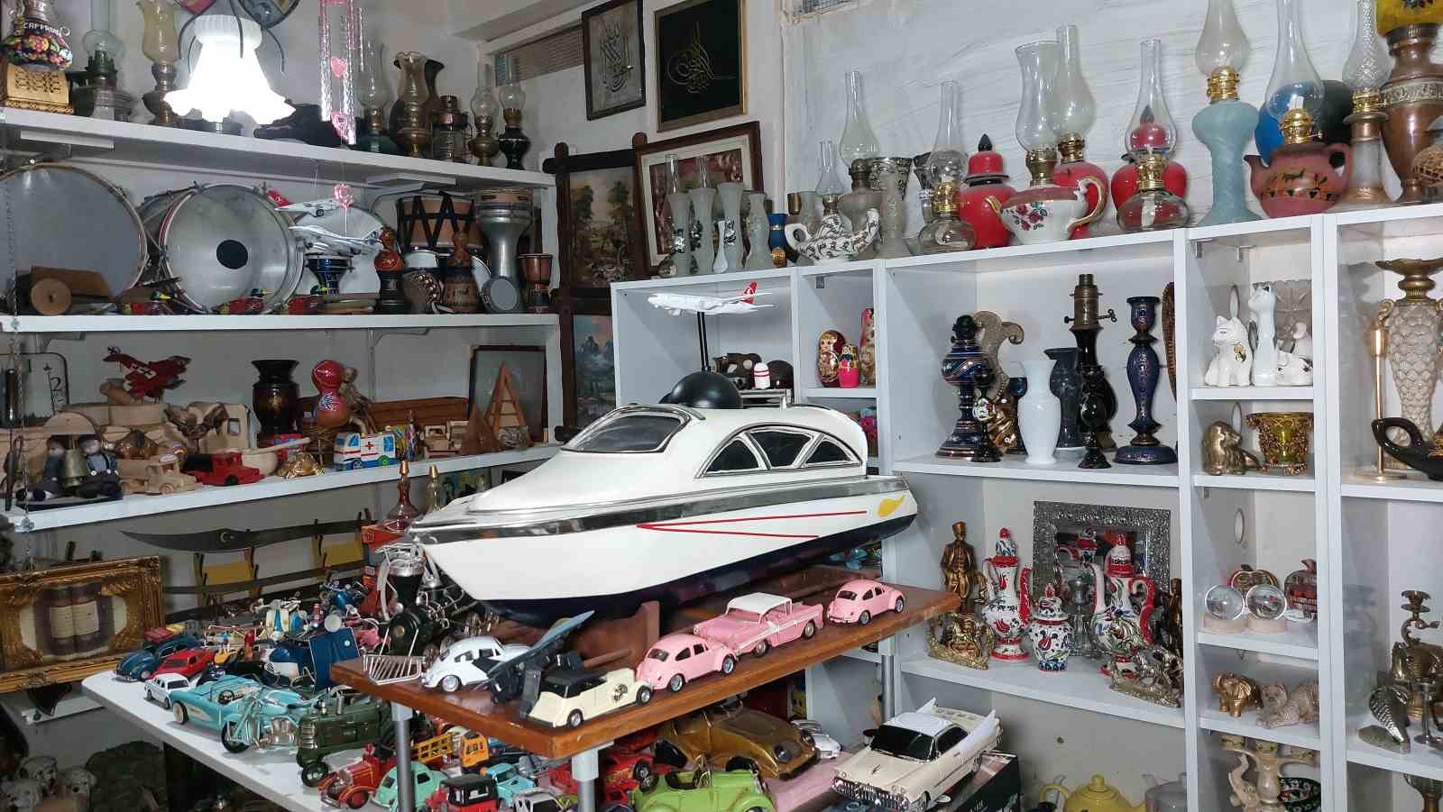 Antikaya tutkusu 4 odalı dükkanı doldurdu: "Bu bir aşk, bu bir tutku"