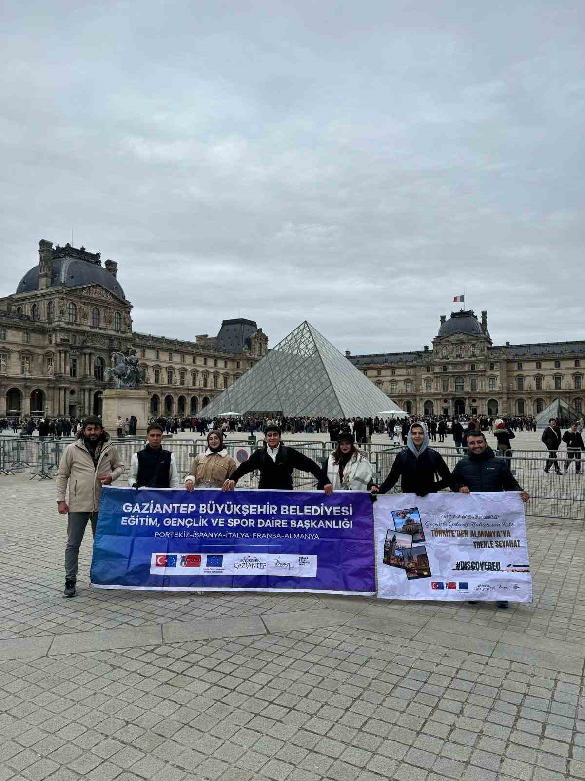 Gaziantep B&uuml;y&uuml;kşehir, gen&ccedil;lere Avrupa gezisinin kapısını a&ccedil;ıyor
