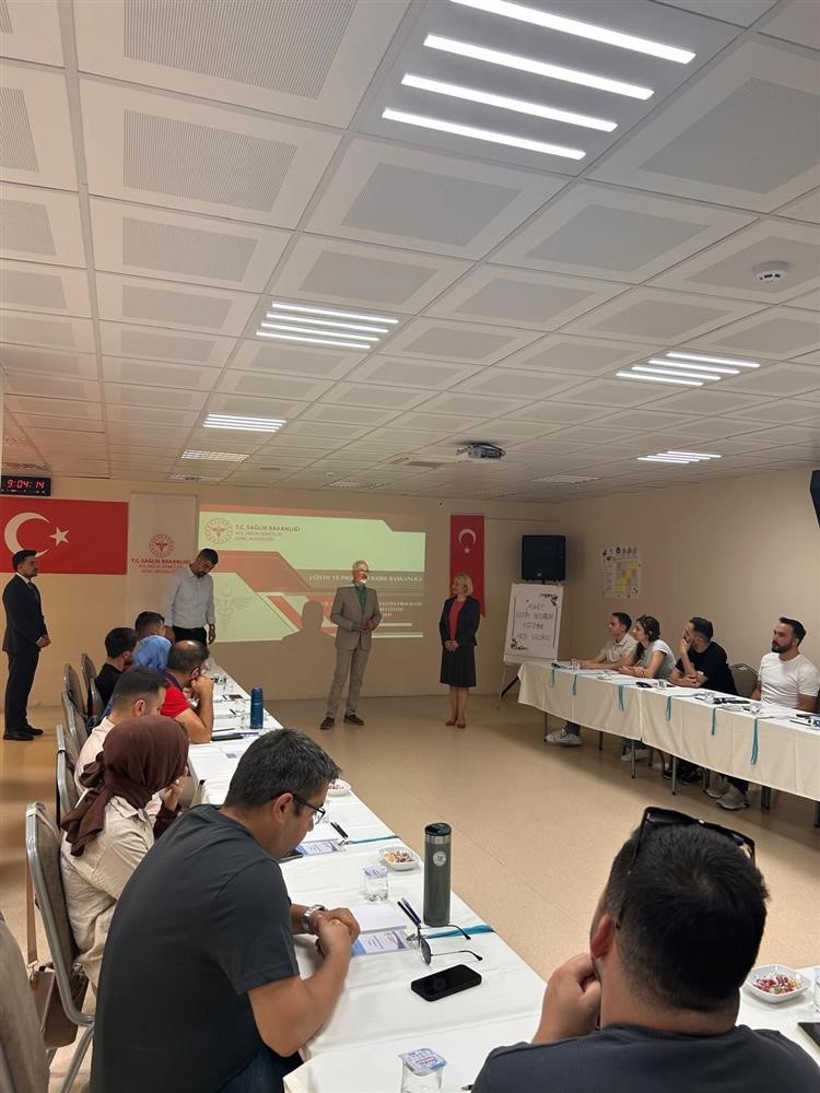 &rsquo;ASHEP Eğitim Becerileri Eğitimi&rsquo; Eskişehir&rsquo;de başladı
