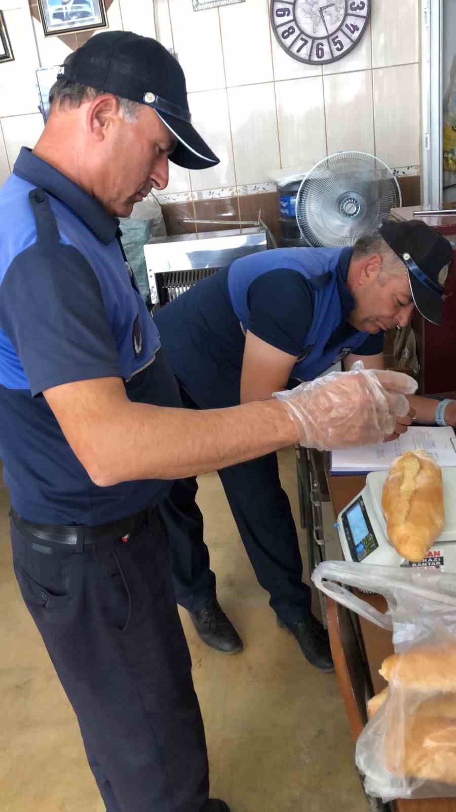 Karacasu’da fırınlara gramaj denetimi yapıldı