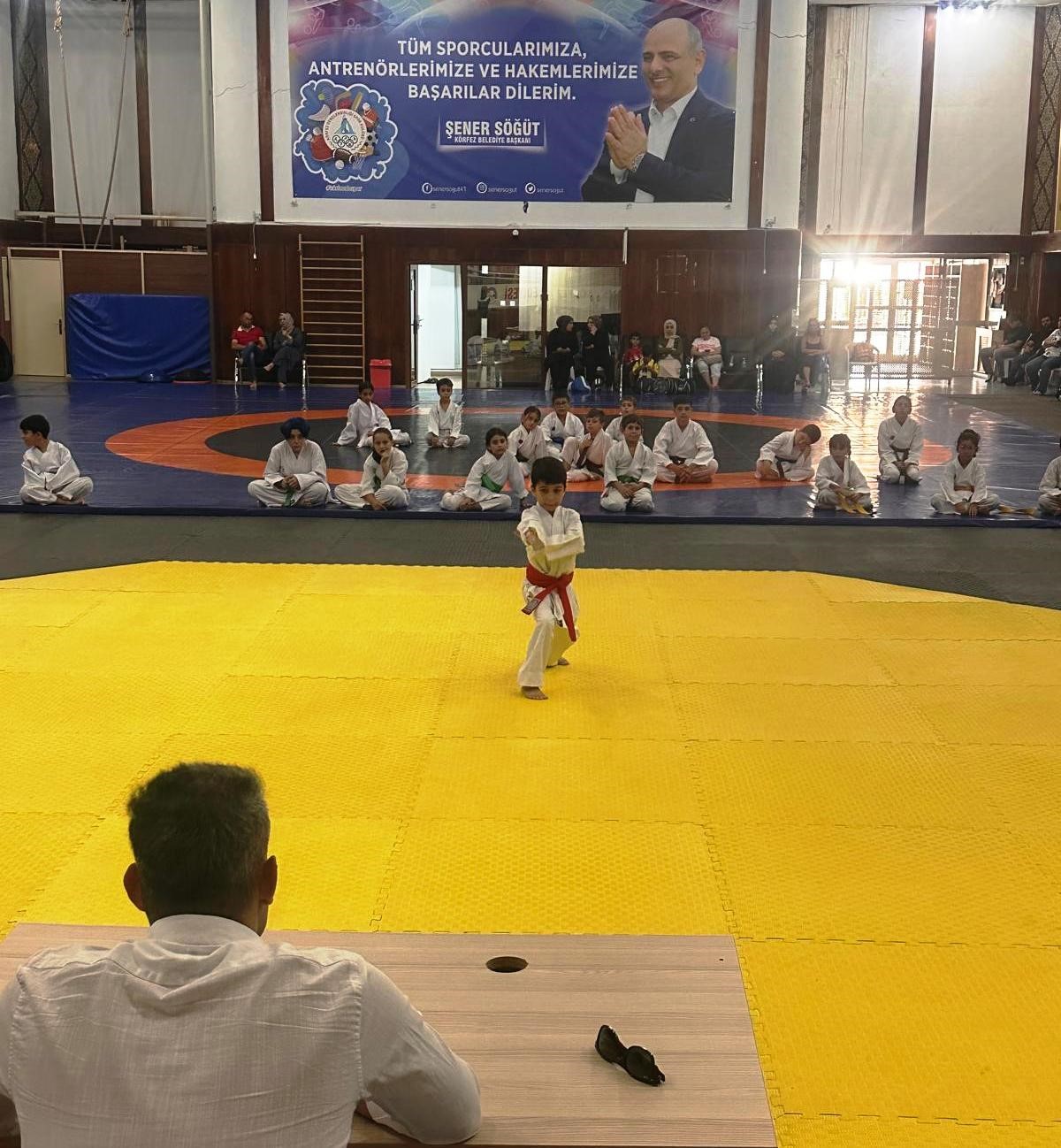 K&ouml;rfez&rsquo;de kuşak sınavı yapıldı
