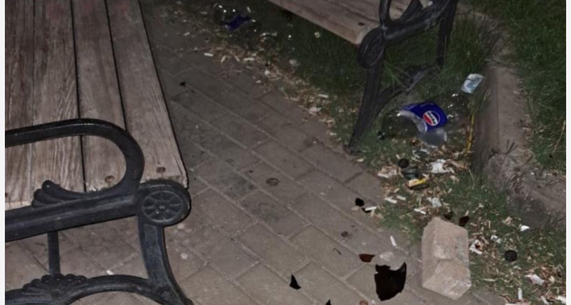 Tavşanlı&rsquo;da &ccedil;ocuk parkı tehlike sa&ccedil;ıyor
